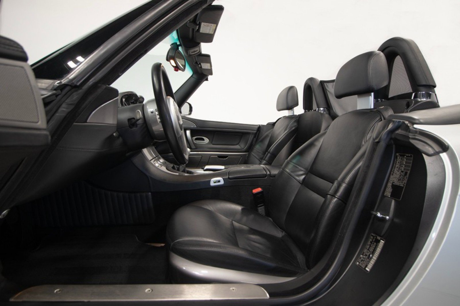 Used 2001 BMW Z8 image 45