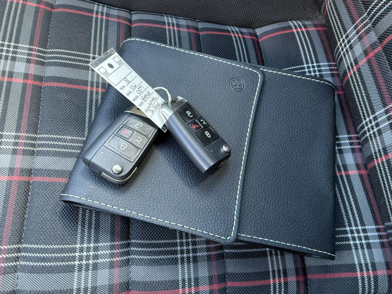 Used 2018 Volkswagen GTI SE image 30