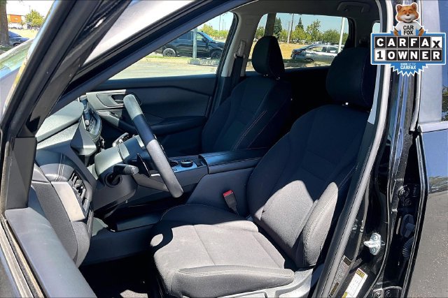 Used 2024 Nissan Rogue S AWD/4WD image 23