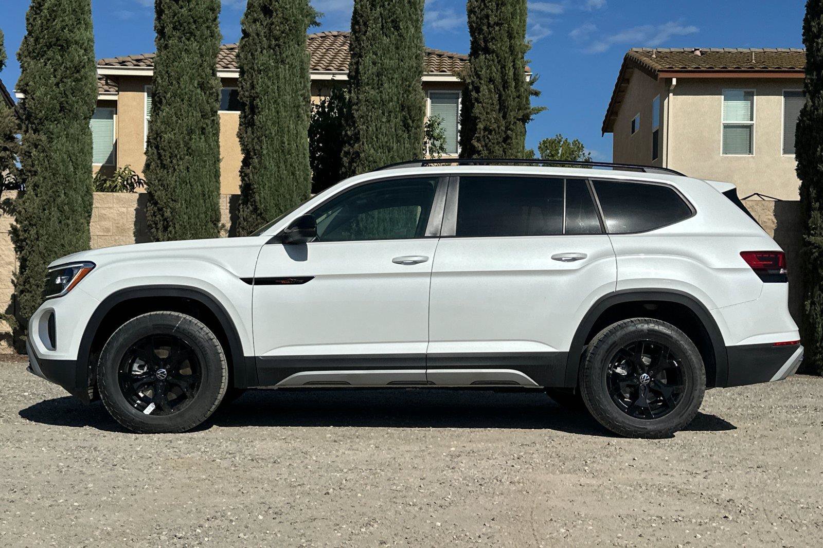 New 2026 Volkswagen Atlas Peak Edition AWD/4WD image 6