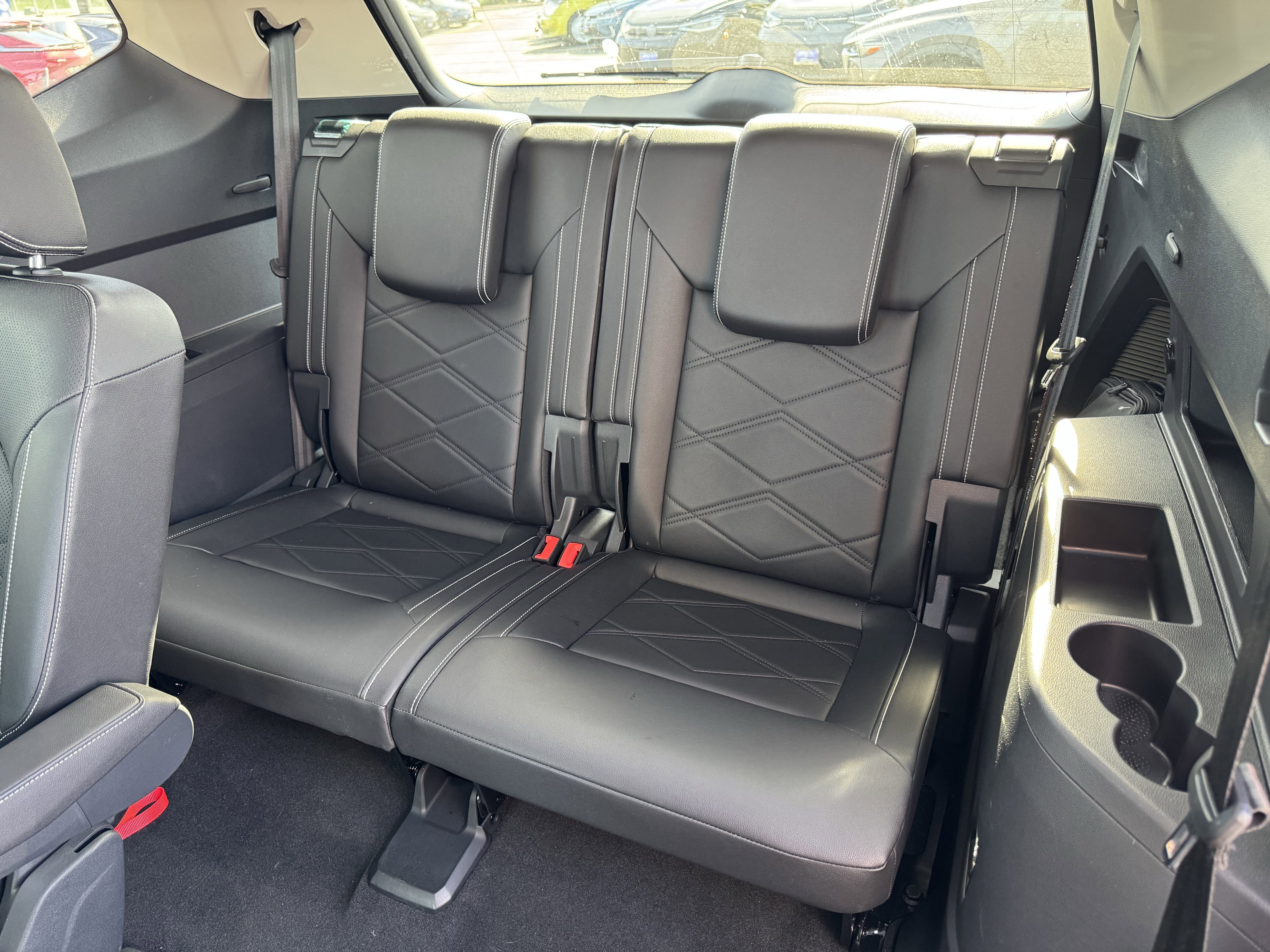 Certified 2025 Volkswagen Atlas SE image 35