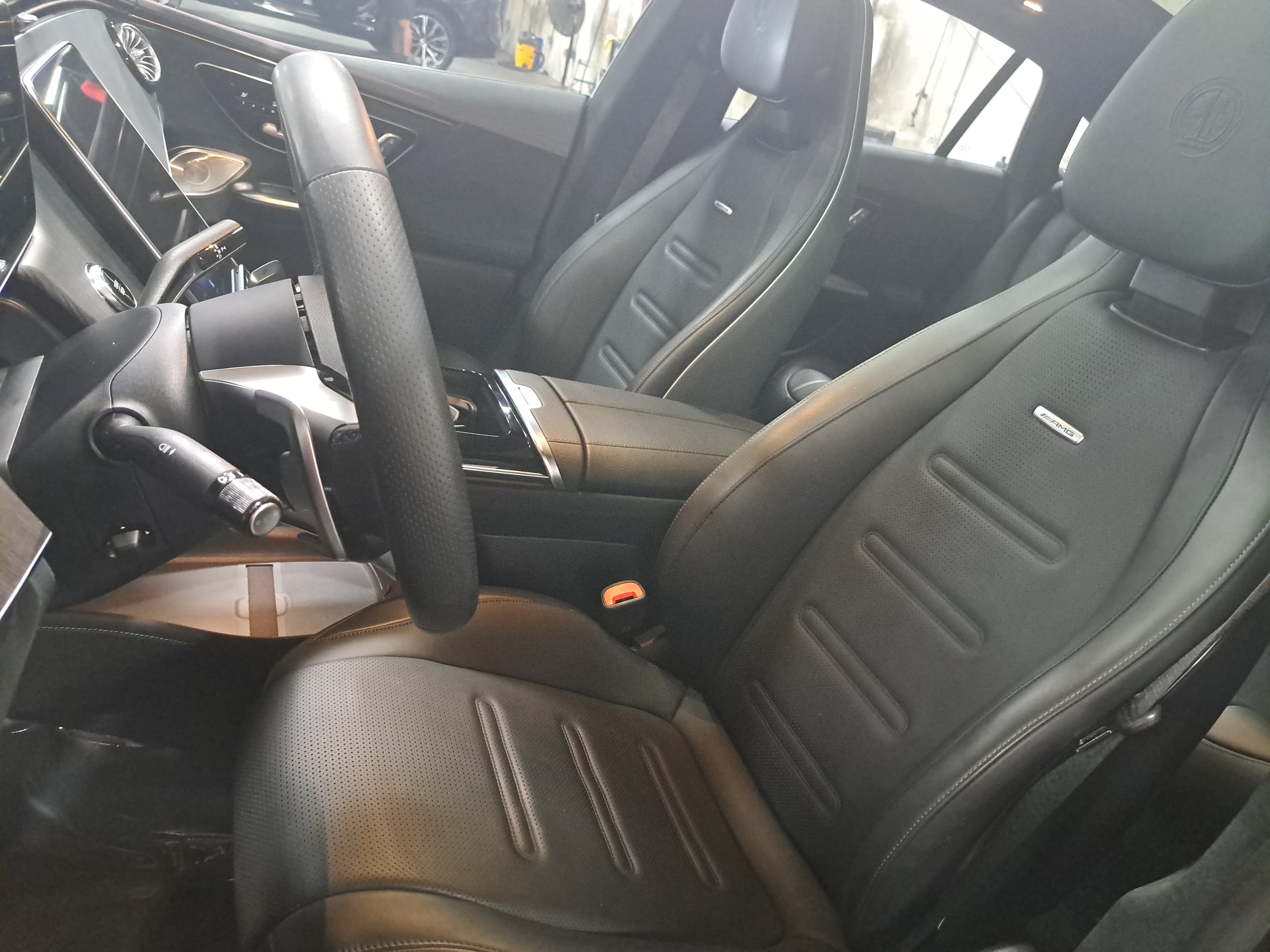 Used 2023 Mercedes-Benz EQE AMG 4MATIC Sedan image 16