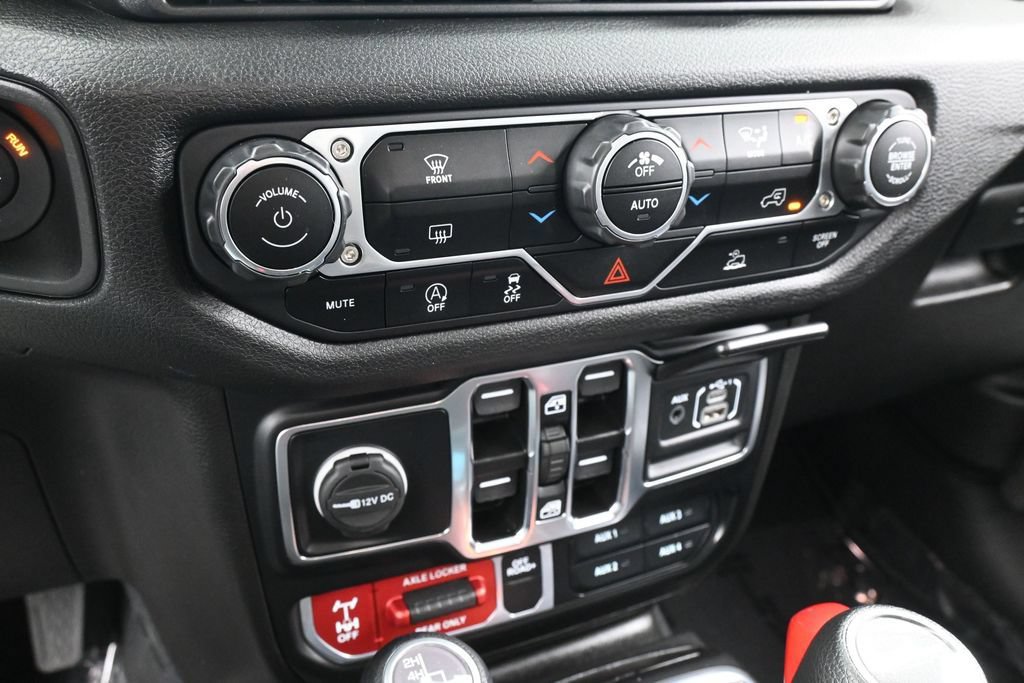 Used 2024 Jeep Gladiator Sport AWD/4WD image 18