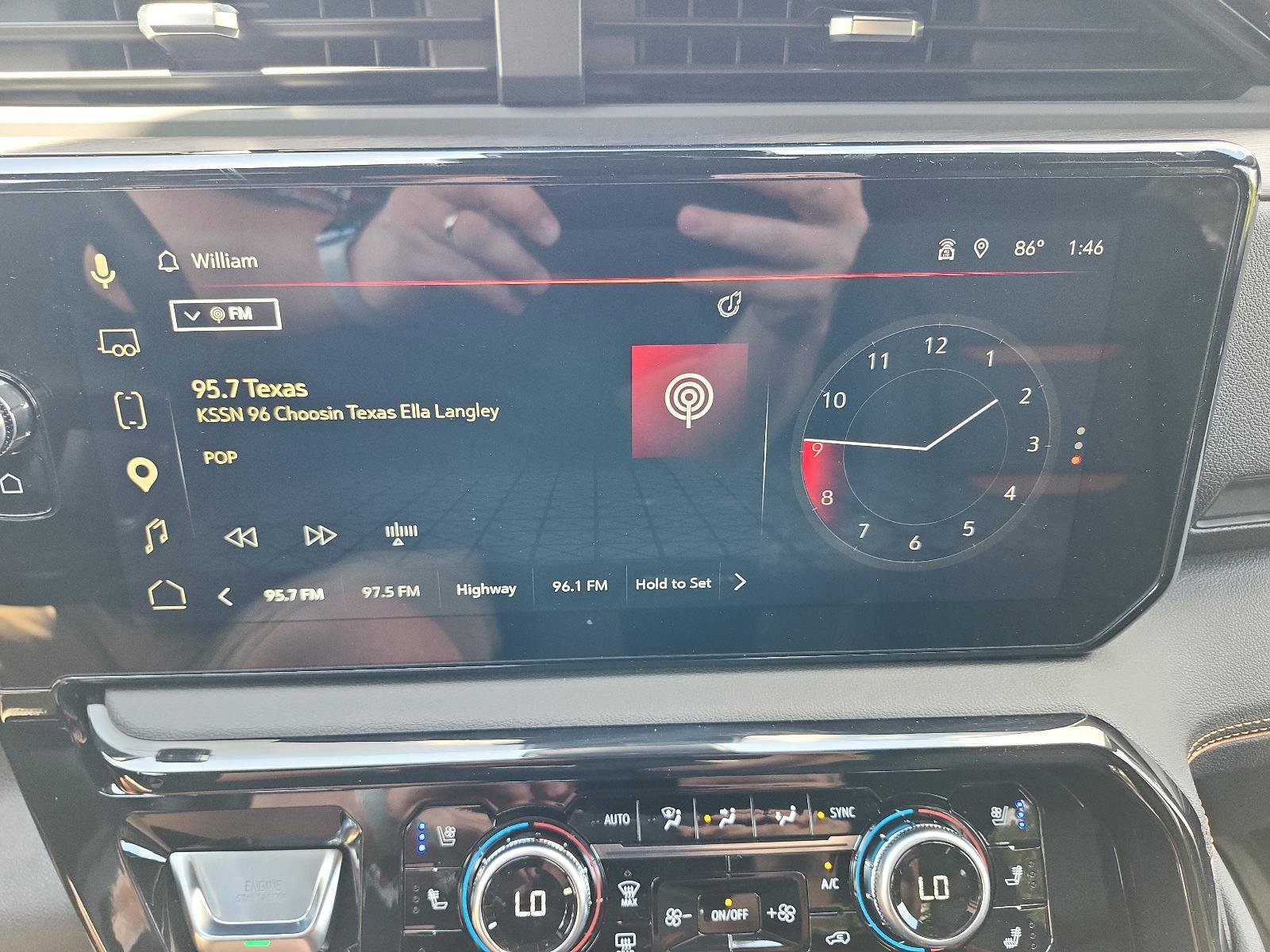 Certified 2025 GMC Sierra 2500 AT4 w/ AT4 Premium Plus Package image 19