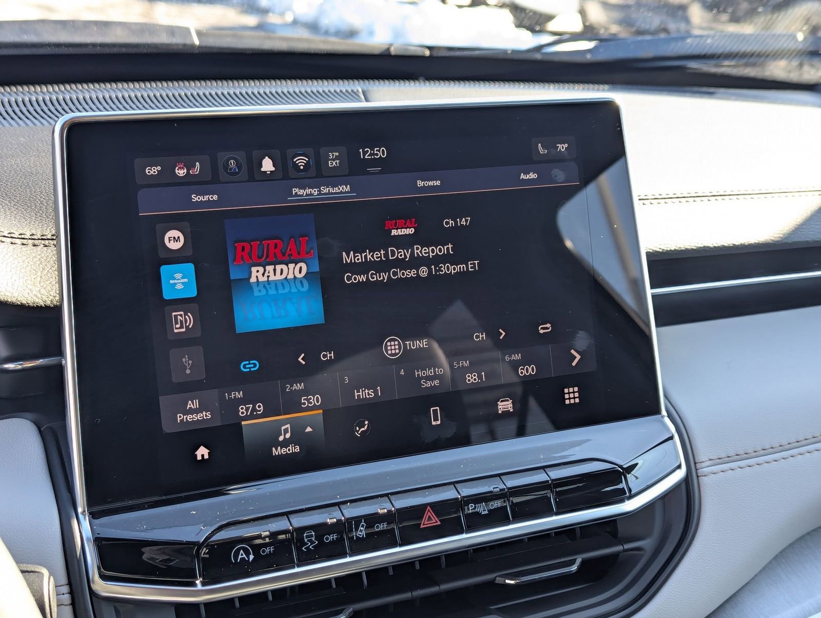 New 2026 Jeep Compass Limited image 15