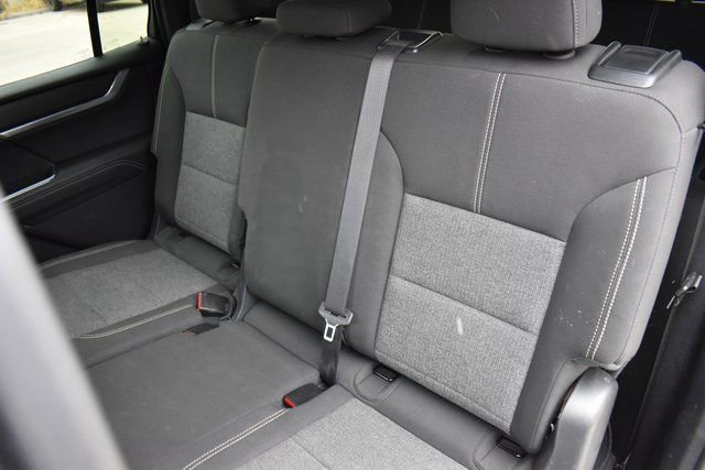 Used 2025 GMC Acadia Elevation image 19