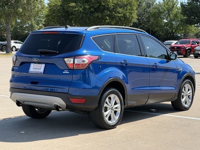 Used 2018 Ford Escape SE FWD image 4