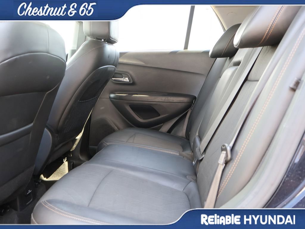 Used 2022 Chevrolet Trax LT w/ Driver Confidence Package image 18