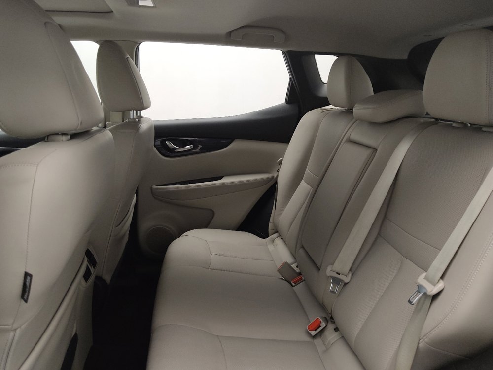 Used 2018 Nissan Rogue Sport SL w/ SL Premium Package FWD image 18