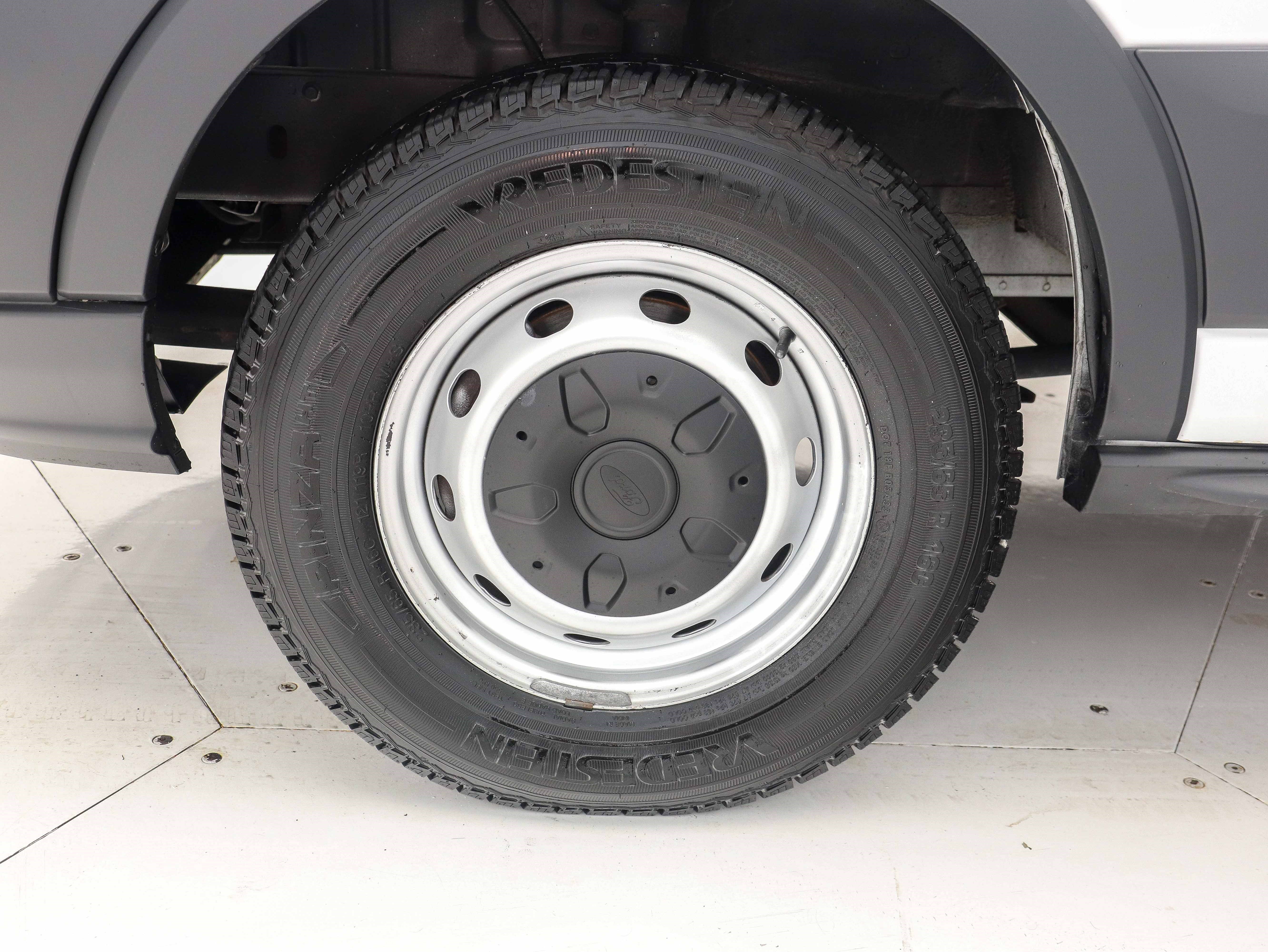 Used 2016 Ford Transit 250 148 Medium Roof image 26