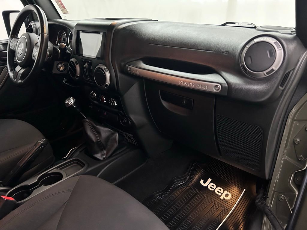 Used 2015 Jeep Wrangler Unlimited Sport w/ Quick Order Package 23S image 18