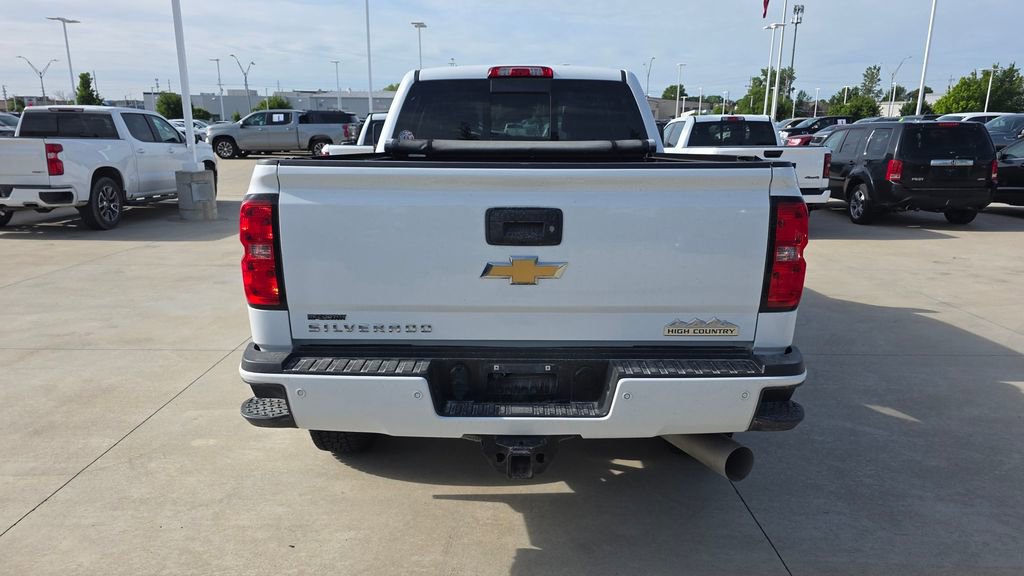 Used 2019 Chevrolet Silverado 3500 High Country w/ Duramax Plus Package AWD/4WD image 4