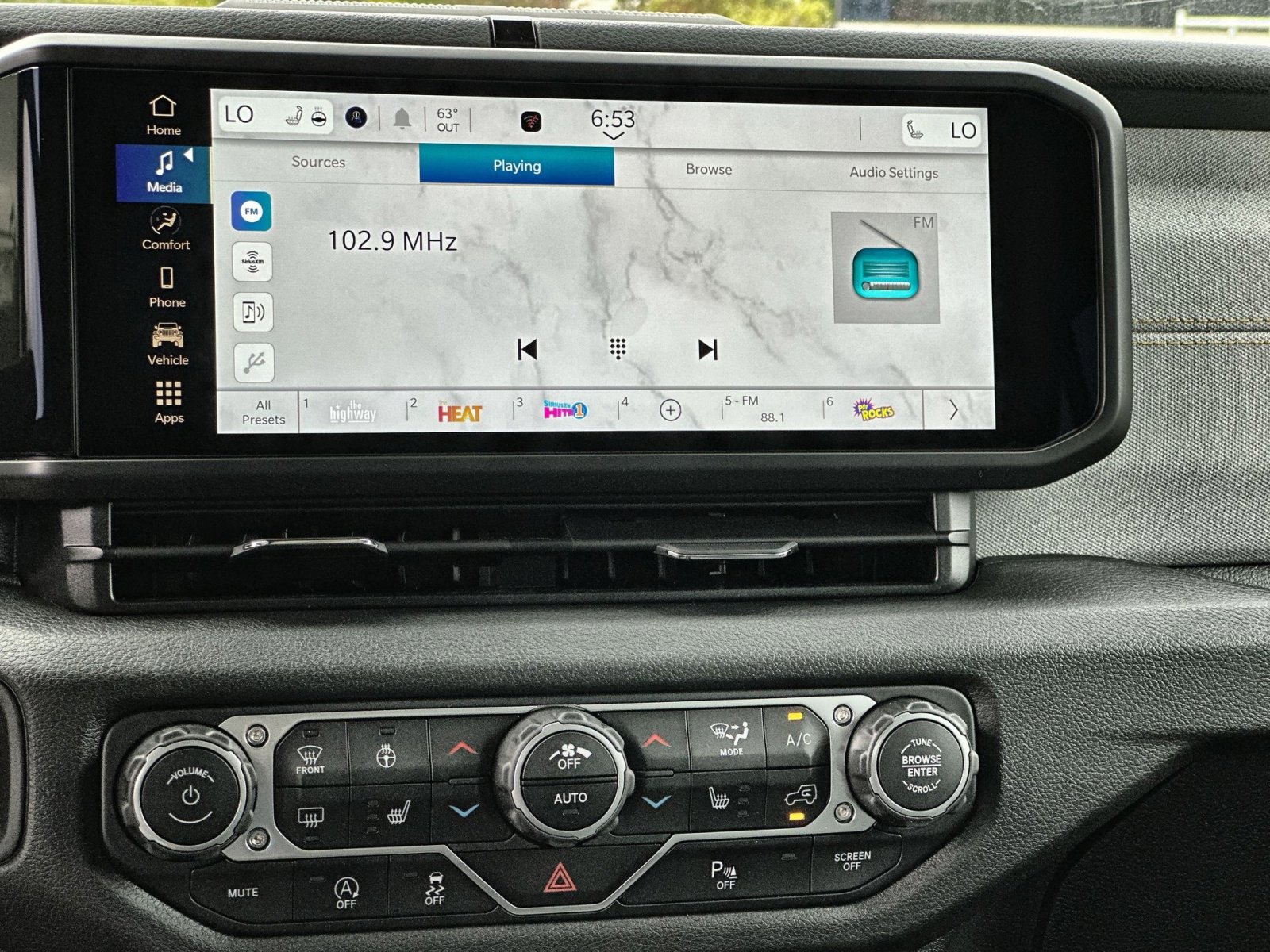 New 2025 Jeep Wrangler Willys image 18