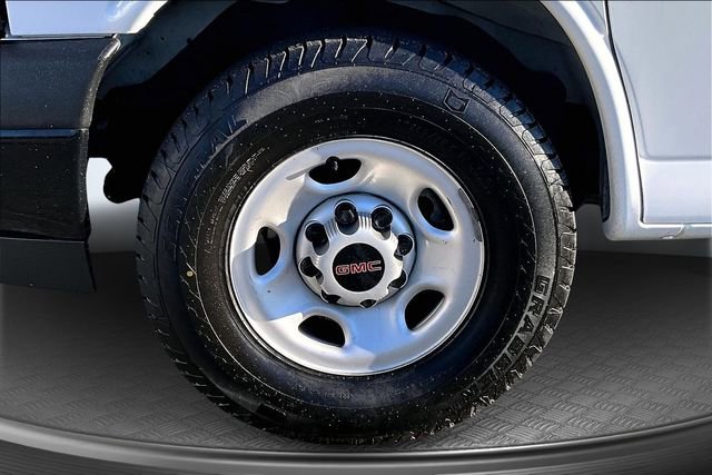 Used 2023 GMC Savana 3500 w/ Driver Convenience Package RWD image 31