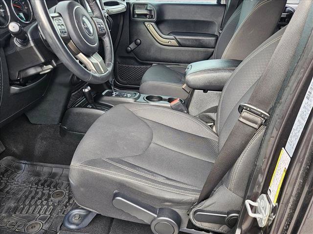 Used 2018 Jeep Wrangler Golden Eagle image 15