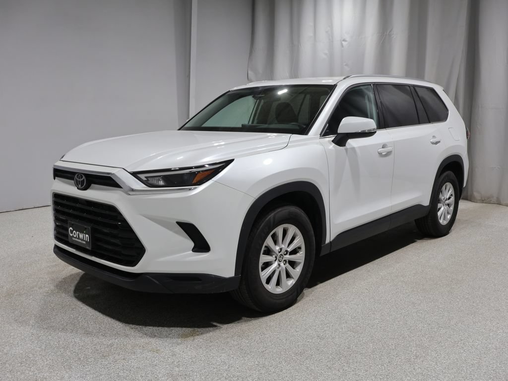 Used 2025 Toyota Grand Highlander AWD image 5