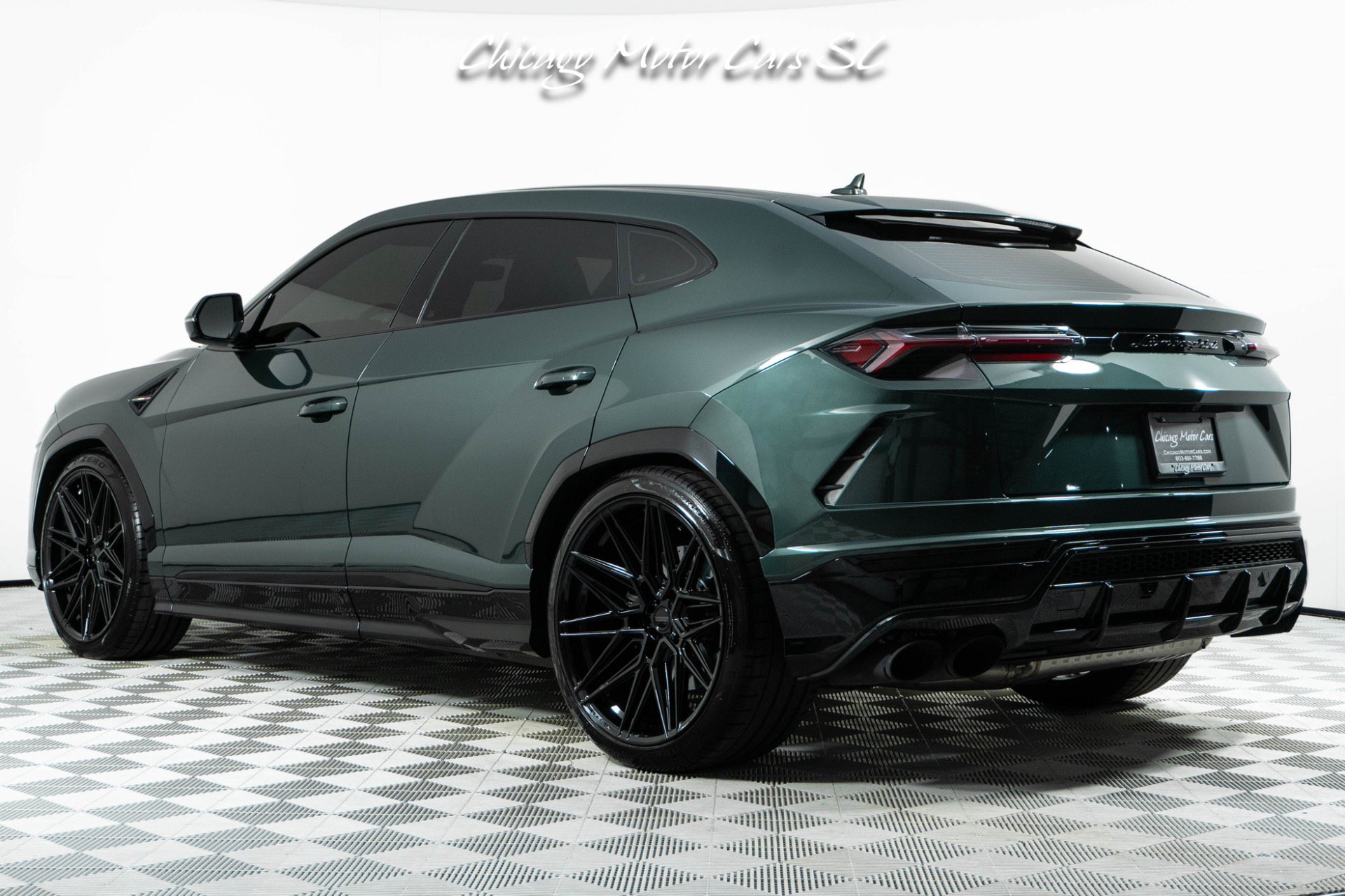 Used 2021 Lamborghini Urus AWD/4WD image 20