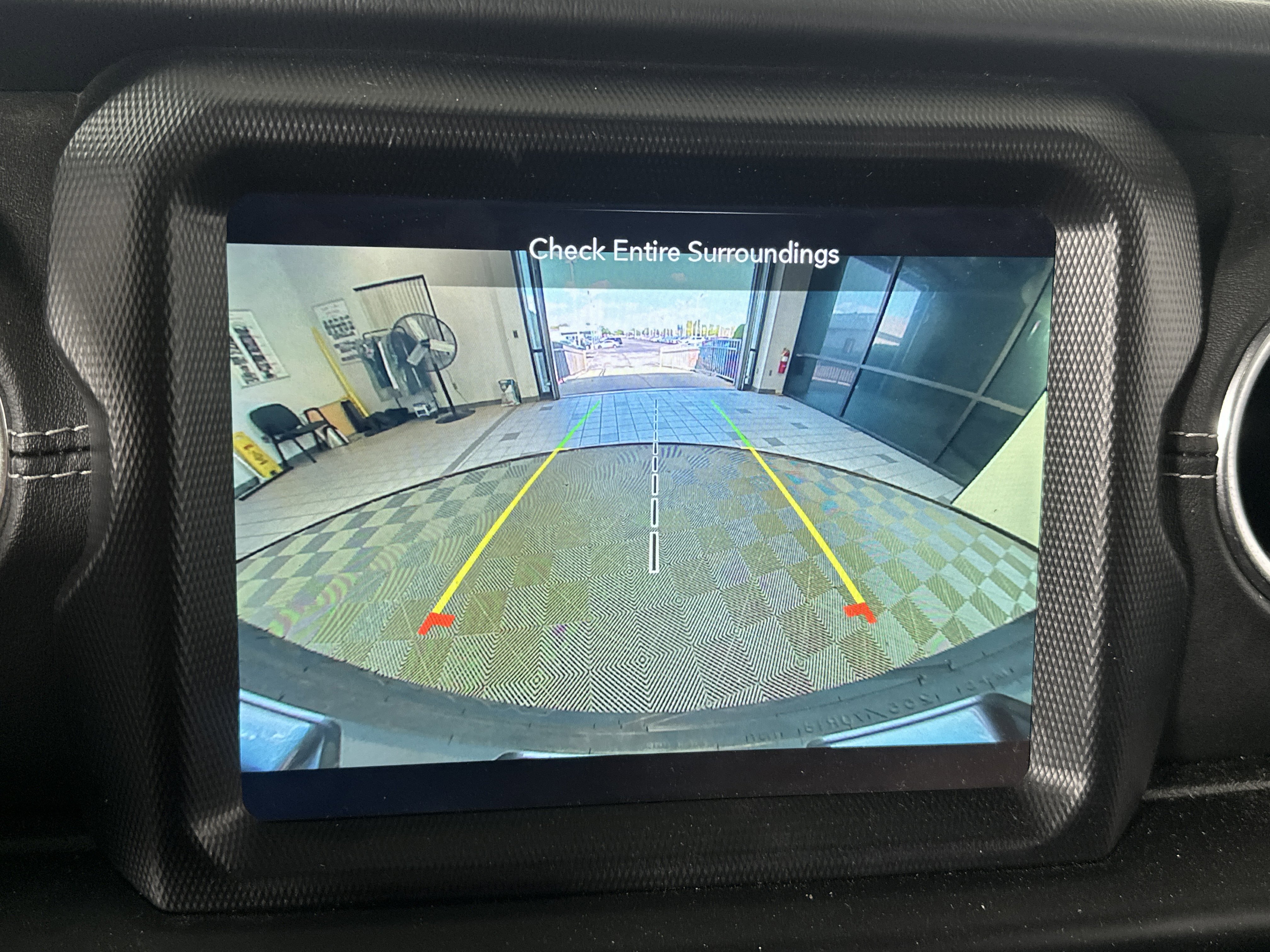 Used 2020 Jeep Wrangler Unlimited Sahara image 21