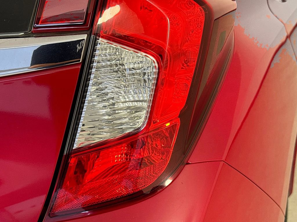 Used 2015 Honda Fit image 32