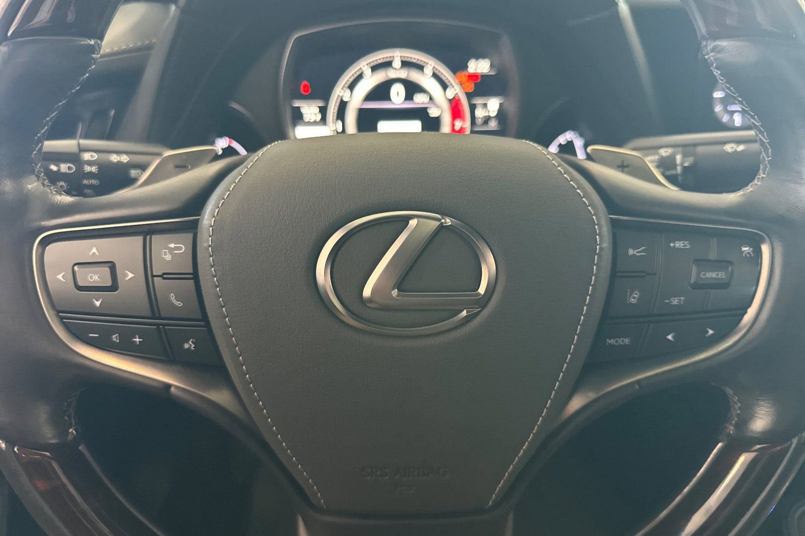 Used 2021 Lexus LS 500 w/ Interior Upgrade Package RWD image 18