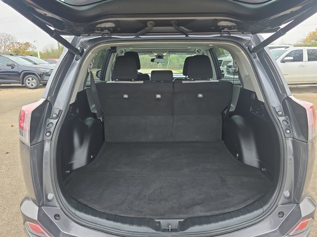 Used 2017 Toyota RAV4 XLE image 12