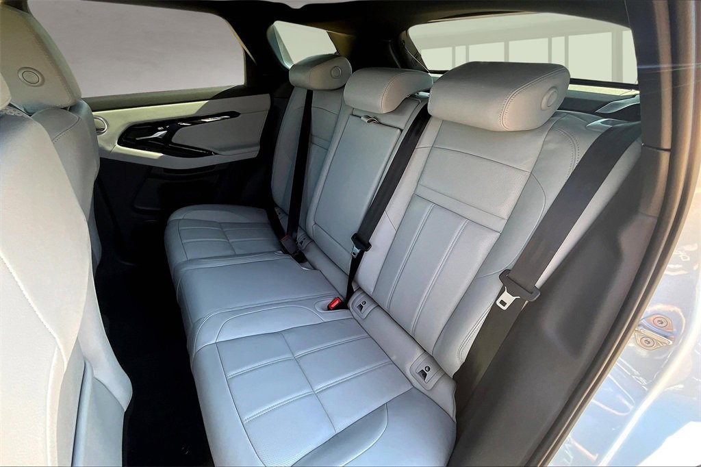 New 2026 Land Rover Range Rover Evoque S image 10