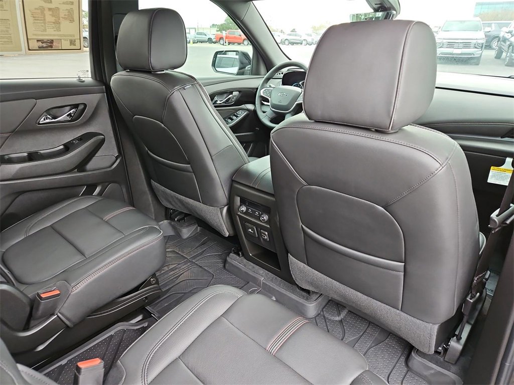 Used 2023 Chevrolet Traverse RS w/ LPO, Floor Liner Package image 21