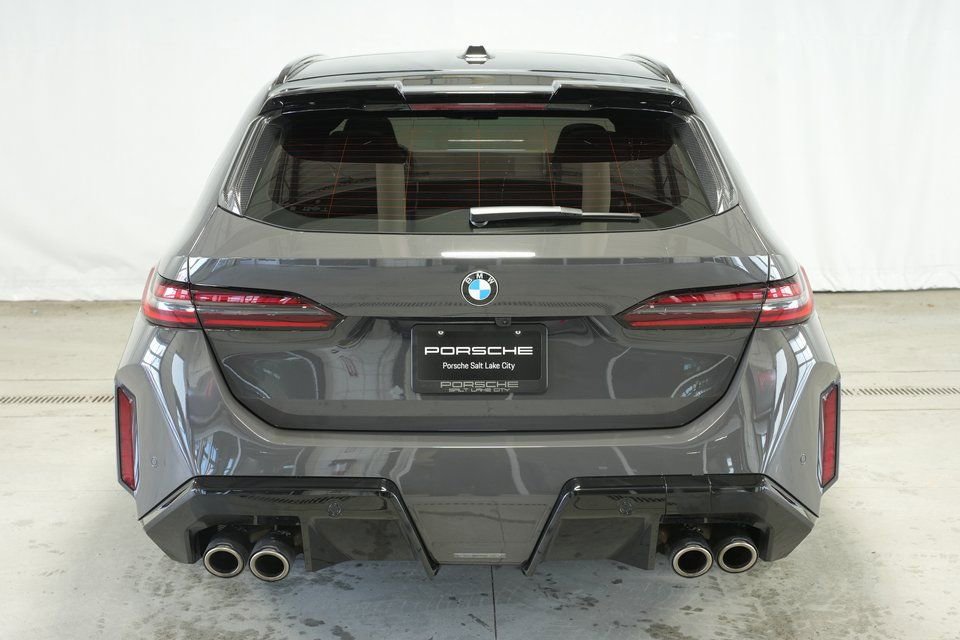 Used 2025 BMW M5 Touring image 10
