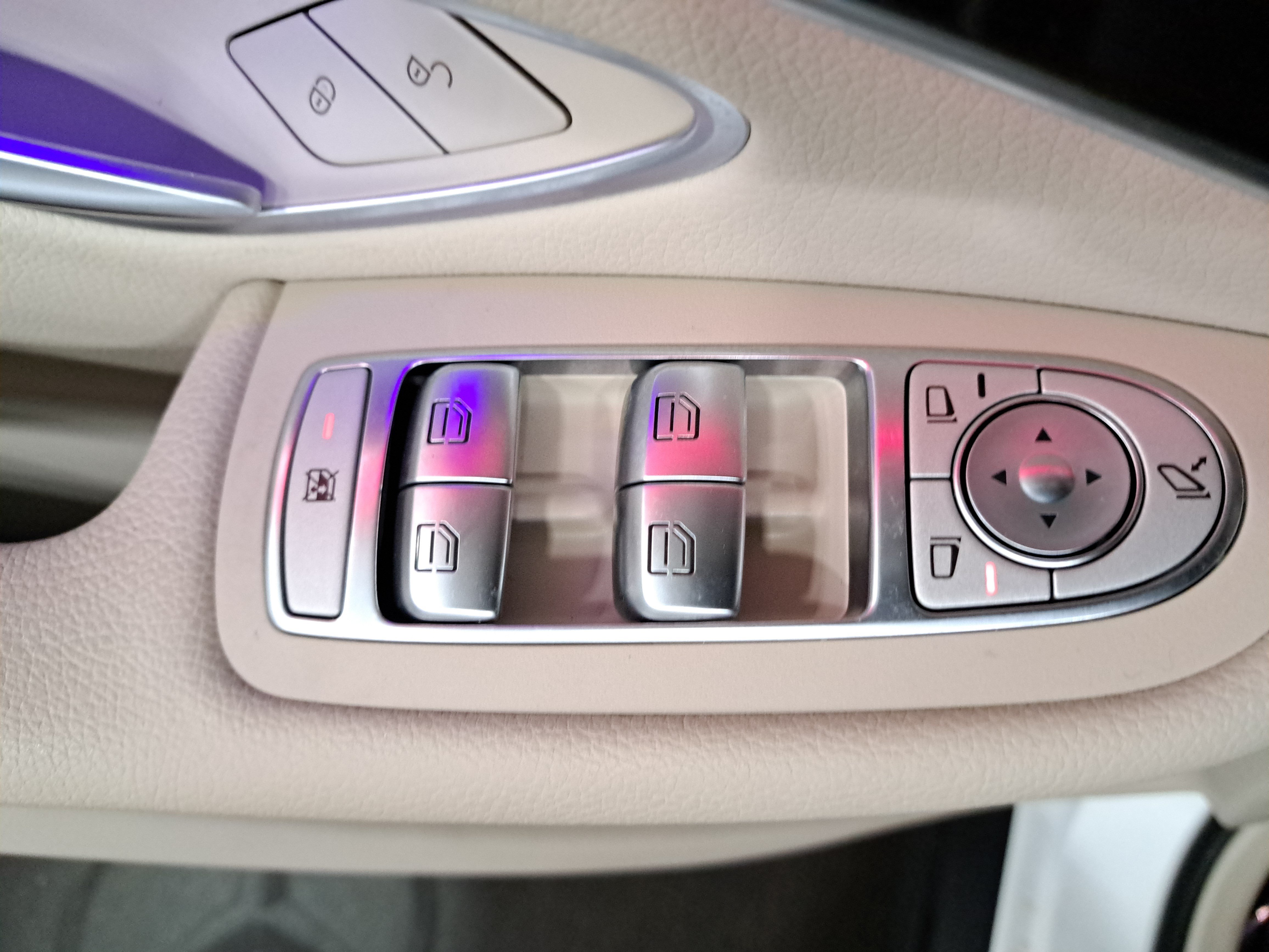 Certified 2022 Mercedes-Benz GLC 300 image 29