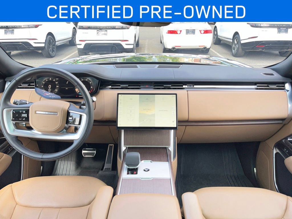 Certified 2025 Land Rover Range Rover Long Wheelbase SE AWD/4WD image 14