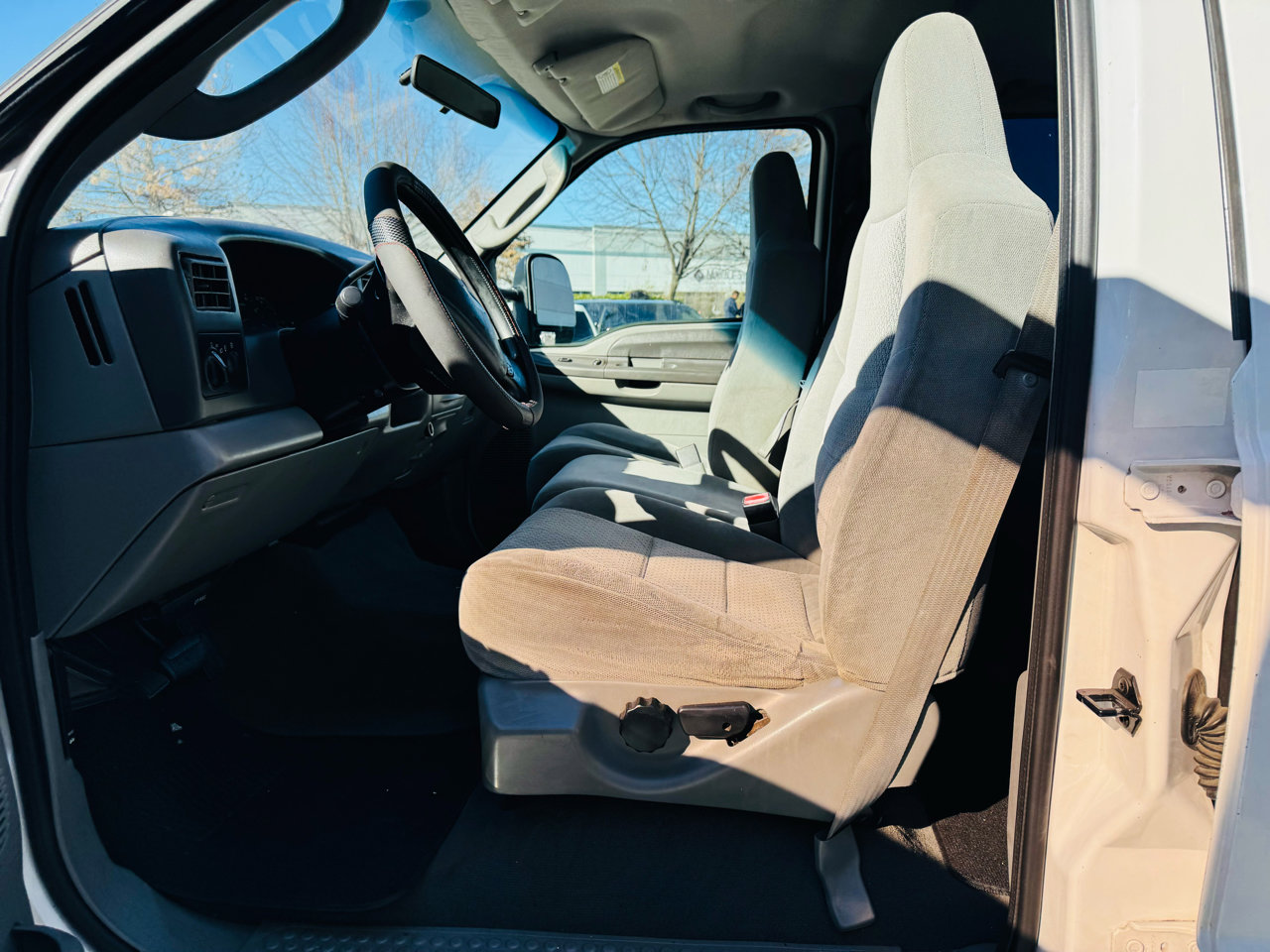 Used 2003 Ford F250 Lariat image 13