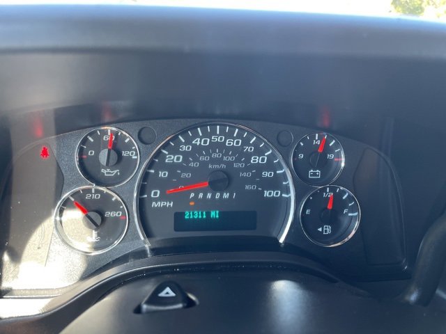 Used 2024 Chevrolet Express 2500 Work Van w/ Driver Convenience Package image 28
