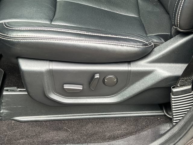 Used 2019 Ford F150 Lariat w/ Equipment Group 502A Luxury AWD/4WD image 12