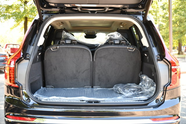New 2026 Volvo XC90 T8 Plus w/ Protection Package AWD/4WD image 28
