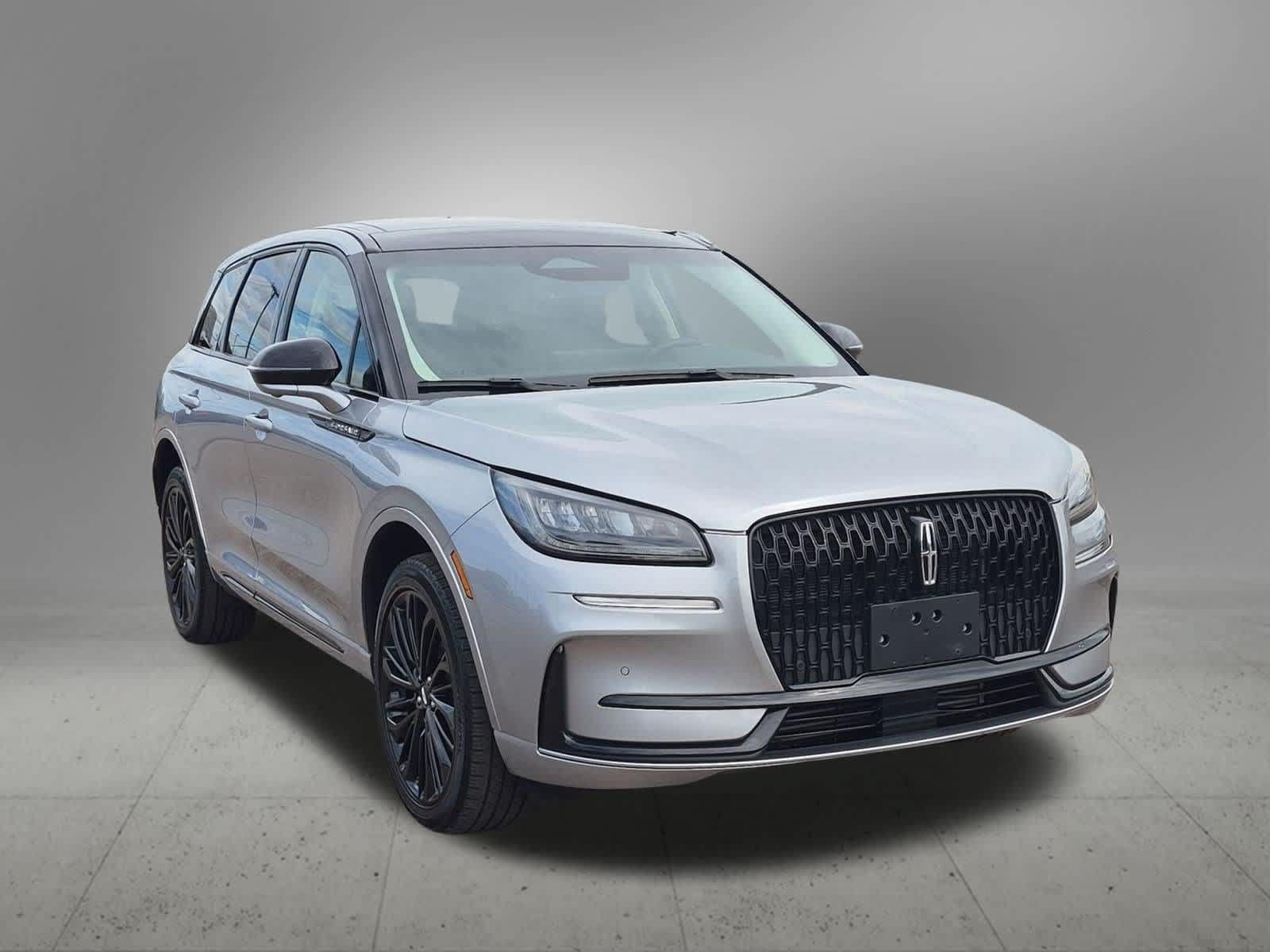 Used 2023 Lincoln Corsair AWD w/ Equipment Group 101A image 8