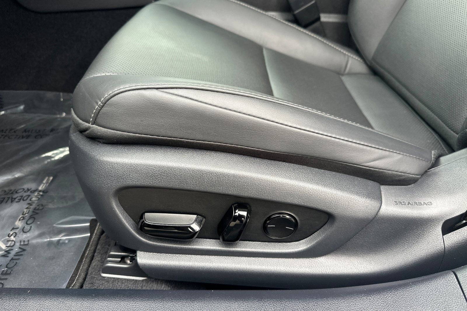 Certified 2024 Lexus ES 350 w/ Premium Package image 13