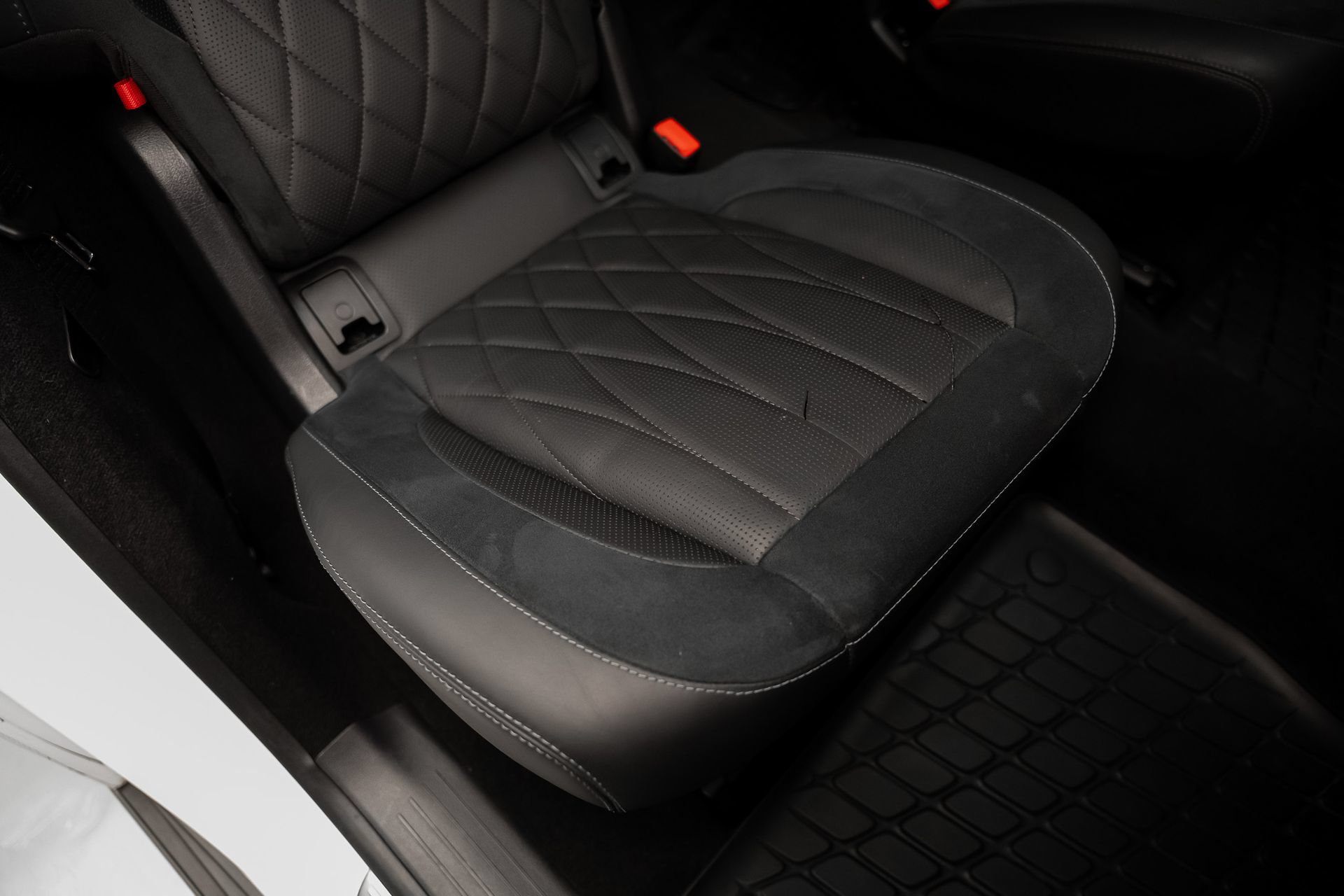 Used 2024 Mercedes-Benz GLS 63 AMG 4MATIC w/ Acoustic Comfort Package image 73