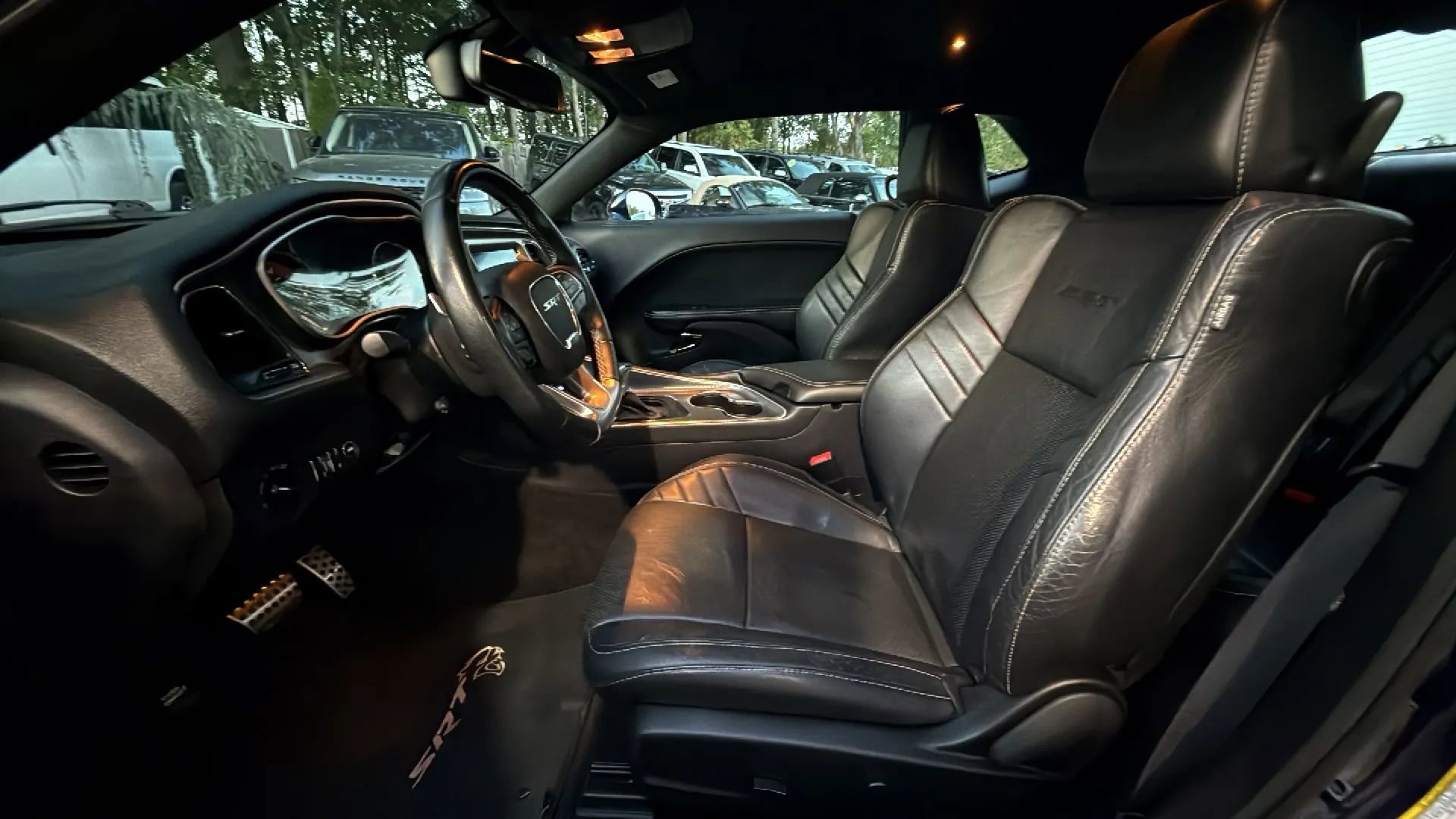 Used 2016 Dodge Challenger SRT Hellcat image 11