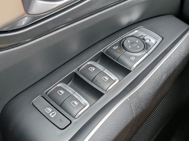 New 2026 Kia Sorento S FWD image 25