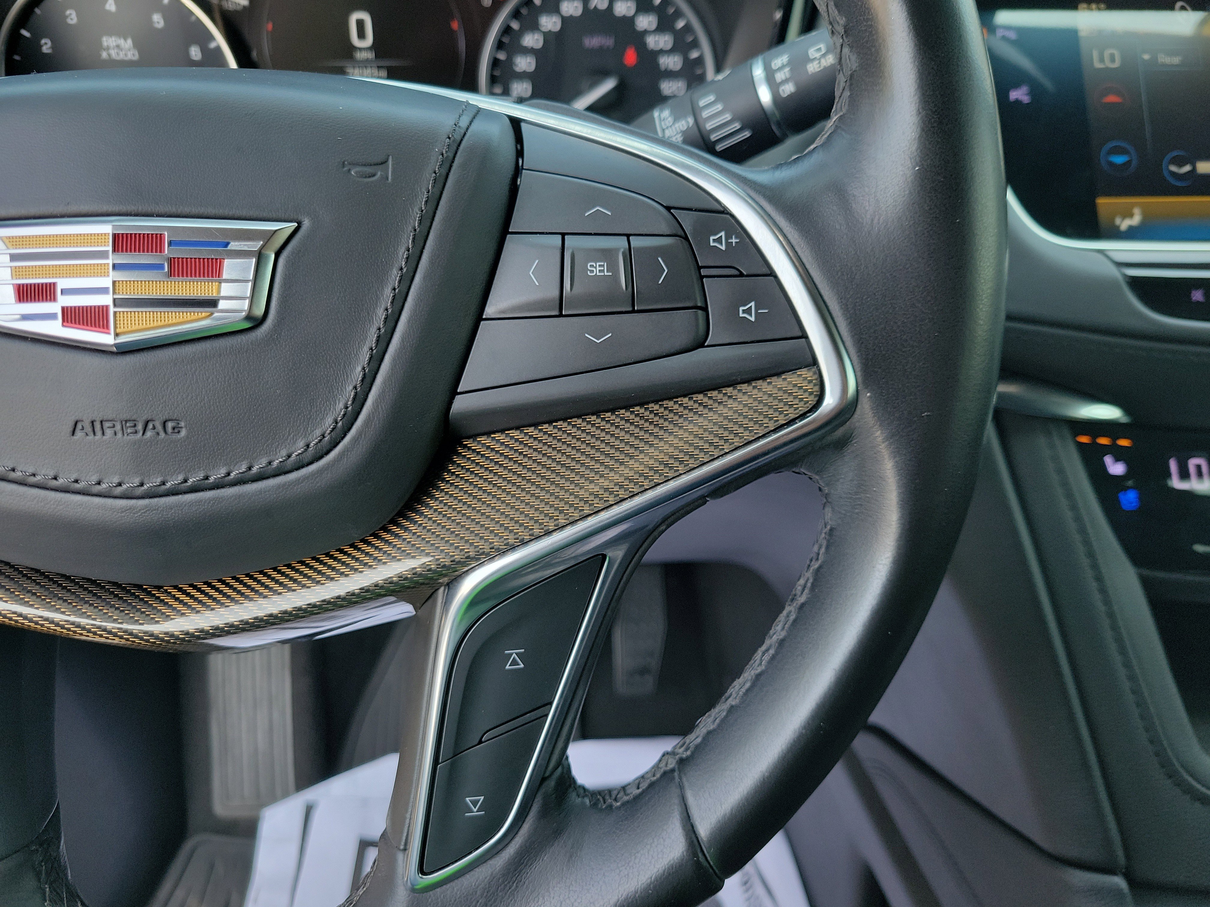 Used 2019 Cadillac XT5 Platinum image 29