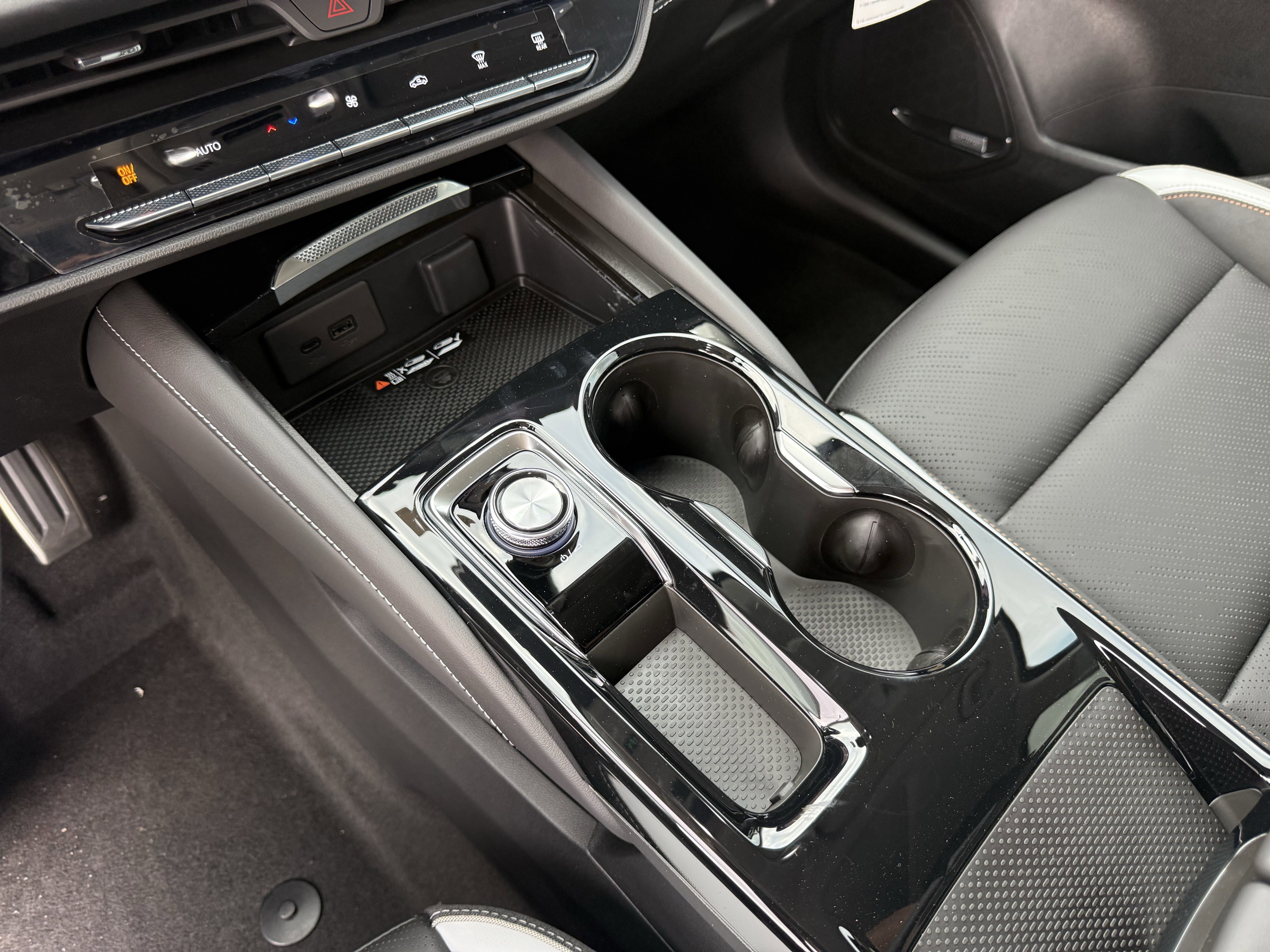 New 2026 Buick Envision Sport Touring image 17