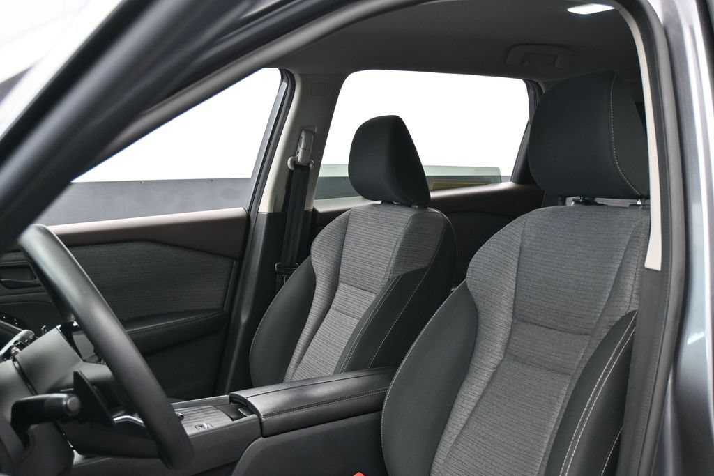 Used 2021 Nissan Rogue S FWD image 10