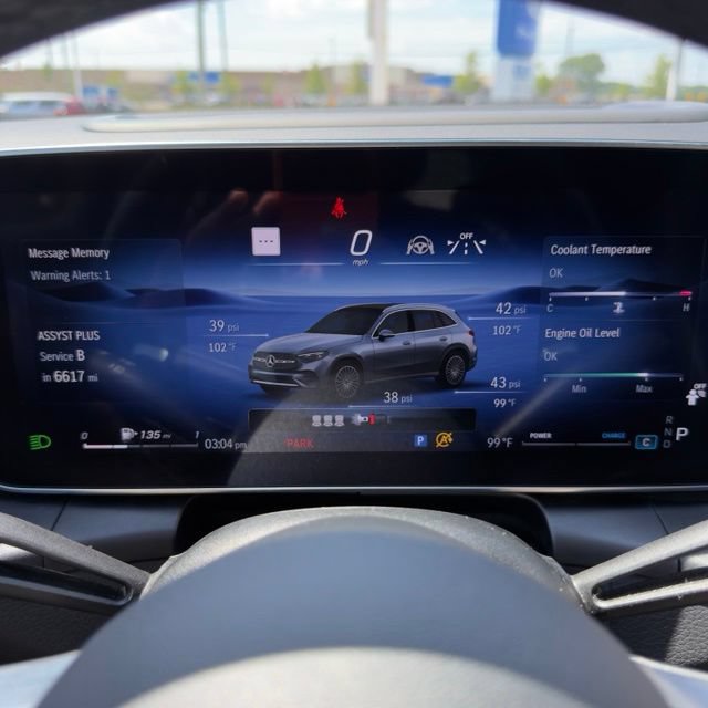 Used 2023 Mercedes-Benz GLC 300 4MATIC image 19
