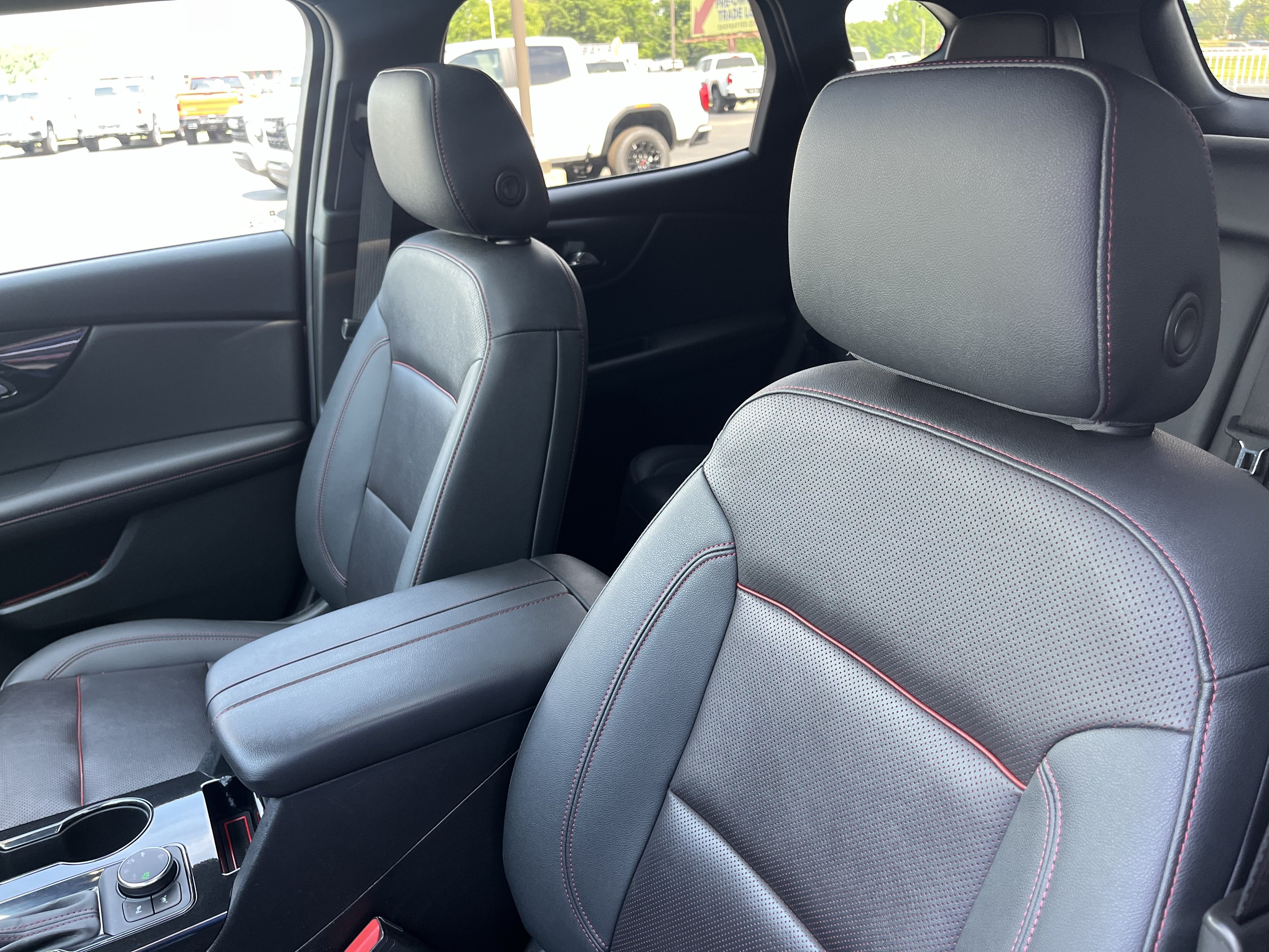 Used 2022 Chevrolet Blazer RS w/ Enhanced Convenience Package AWD/4WD image 4
