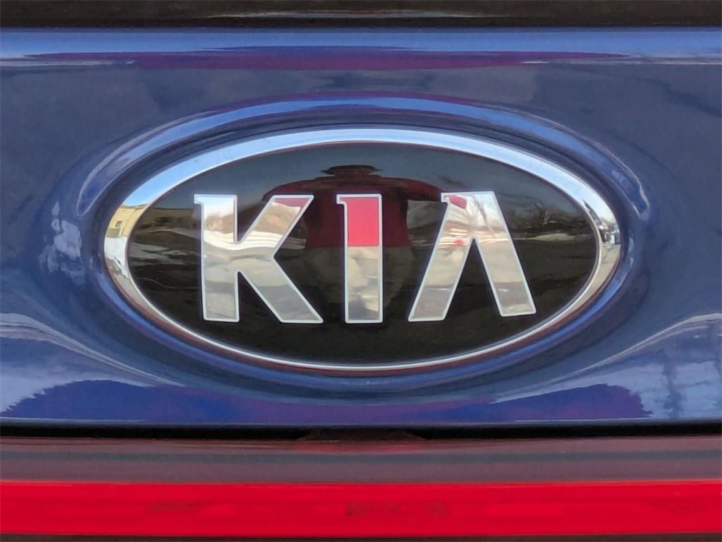 Used 2021 Kia Forte GT-Line w/ GT-Line Premium Package image 9