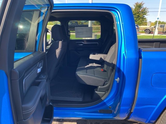 New 2026 RAM 1500 4x4 Crew Cab image 30