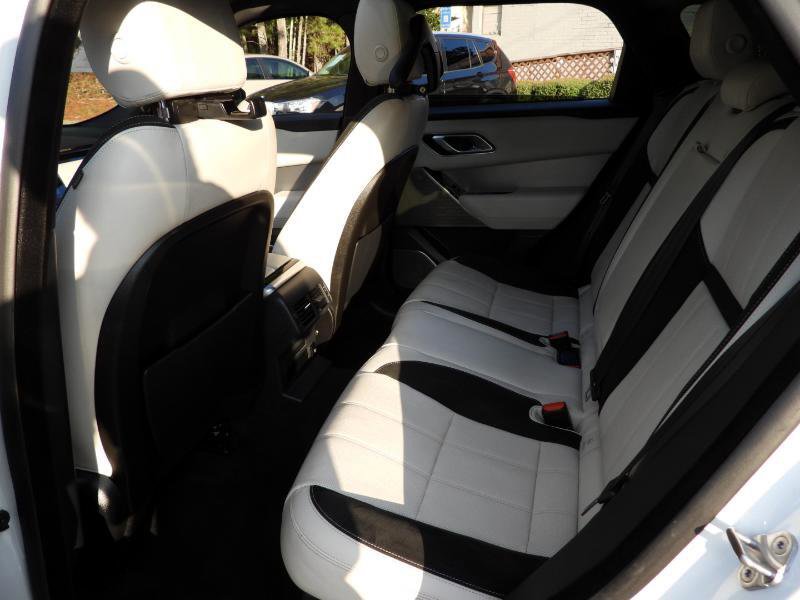 Used 2020 Land Rover Range Rover Velar R-Dynamic S image 33