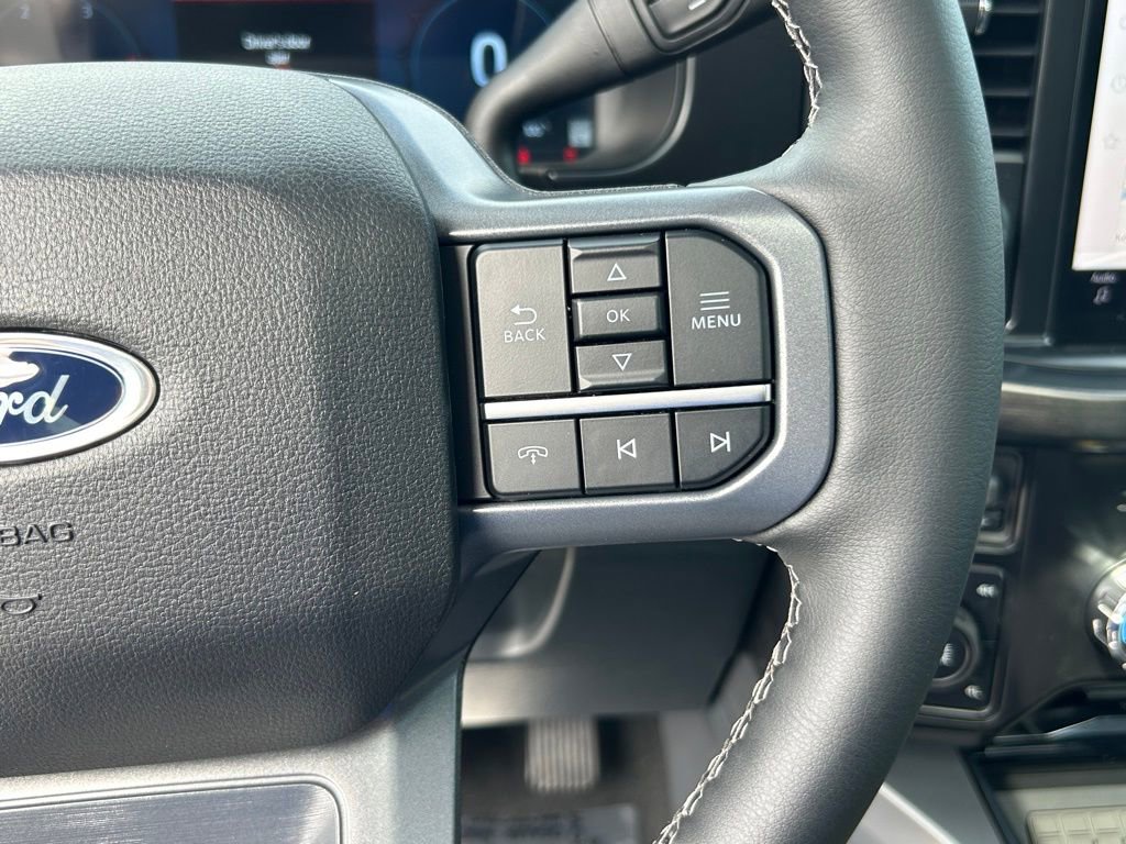 New 2026 Ford F250 Lariat w/ Black Appearance Package image 42