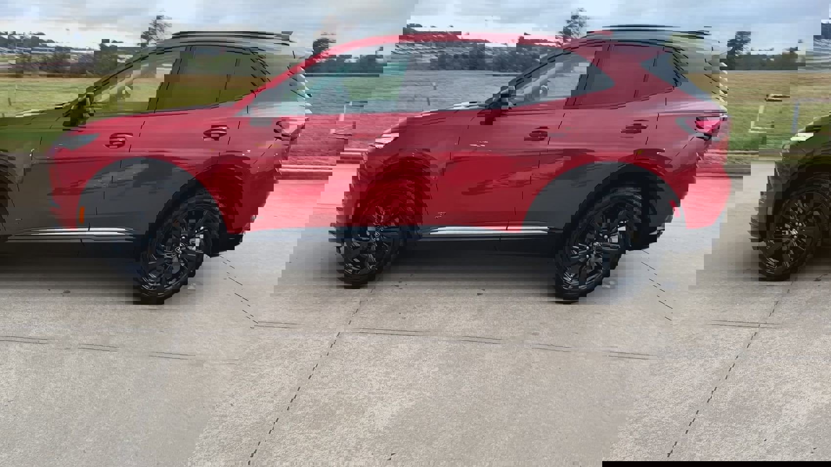 New 2025 Buick Envision Sport Touring image 6