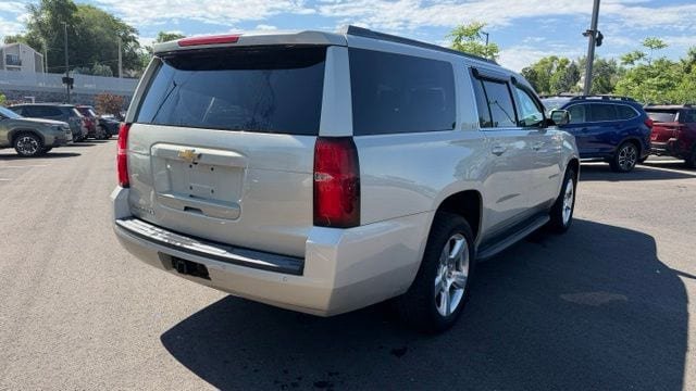 Used 2016 Chevrolet Suburban LT AWD/4WD image 5